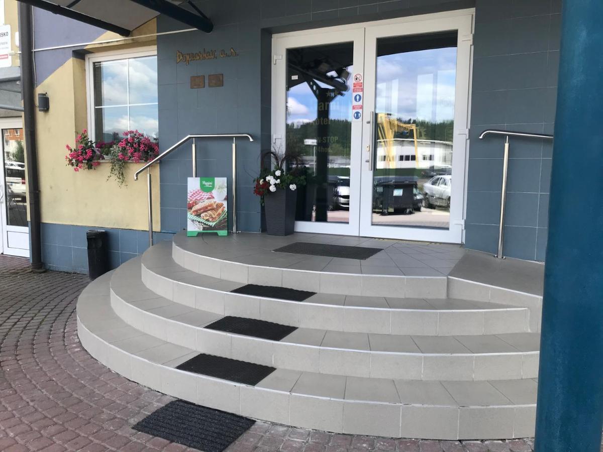 Garni G Hotel Жилина Екстериор снимка